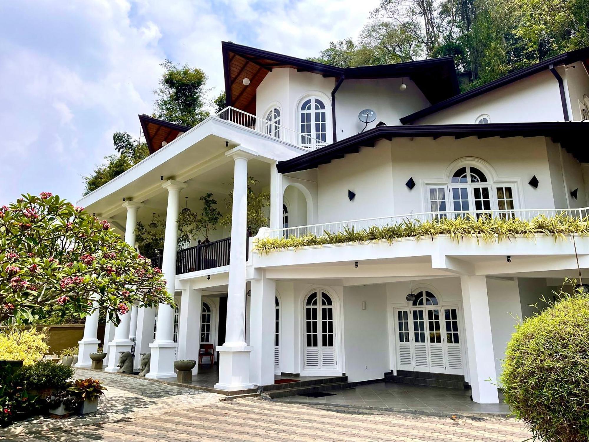 Samindra Villa Канді Екстер'єр фото