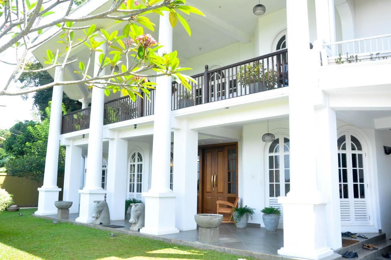 Samindra Villa Канді Екстер'єр фото