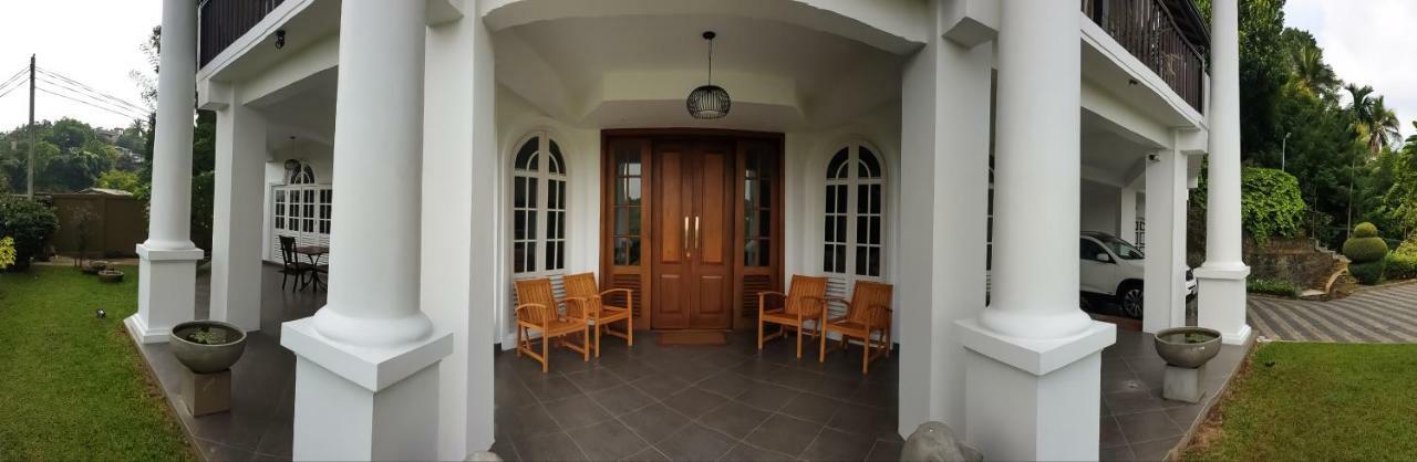 Samindra Villa Канді Екстер'єр фото