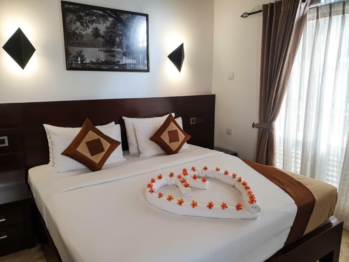 Samindra Villa Канді Екстер'єр фото